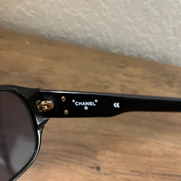 CHANEL Coco Mark Sunglasses with Gold Accent Vintage